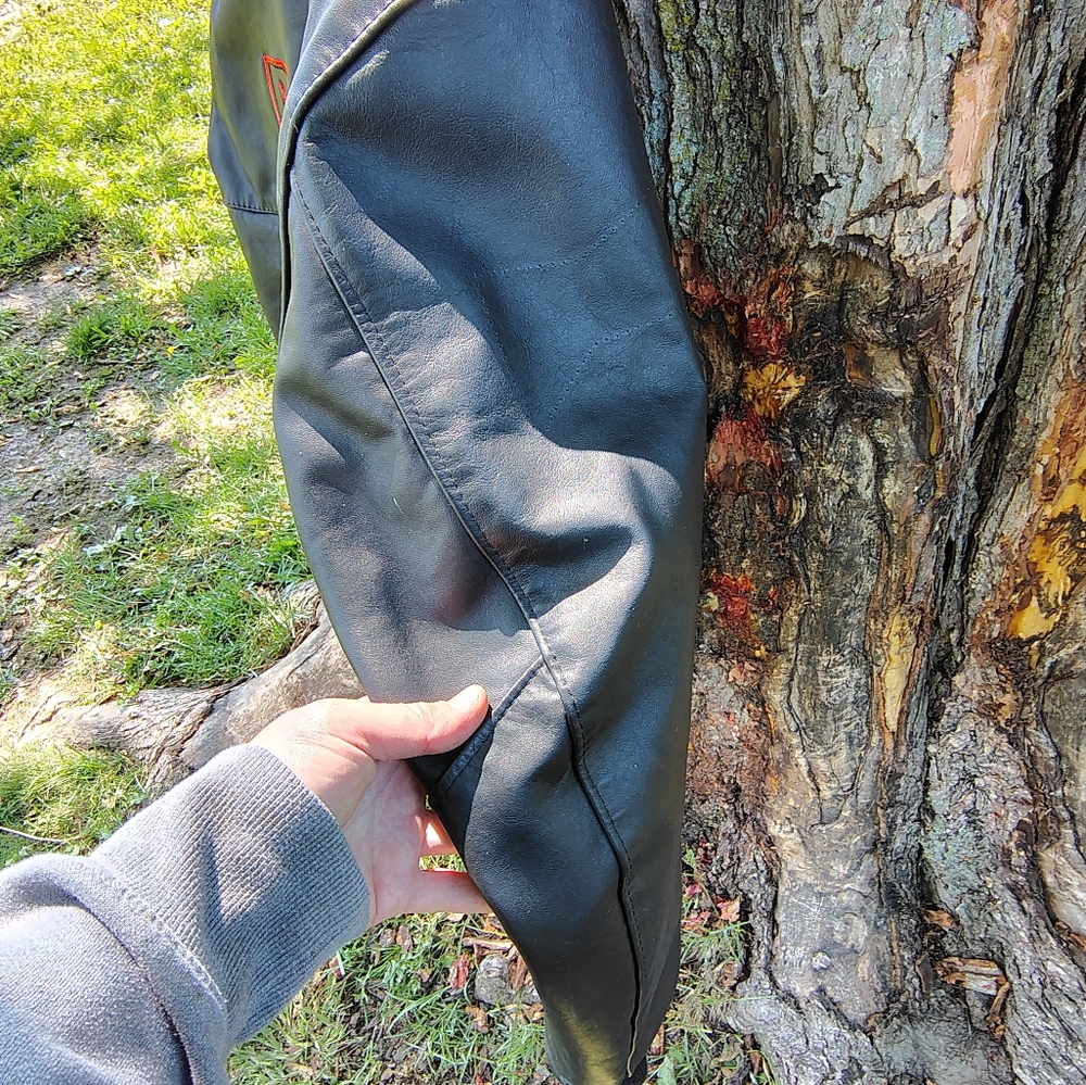 Avirex Black and Red Bomber Jacket with Logo - Picture 8 of 9